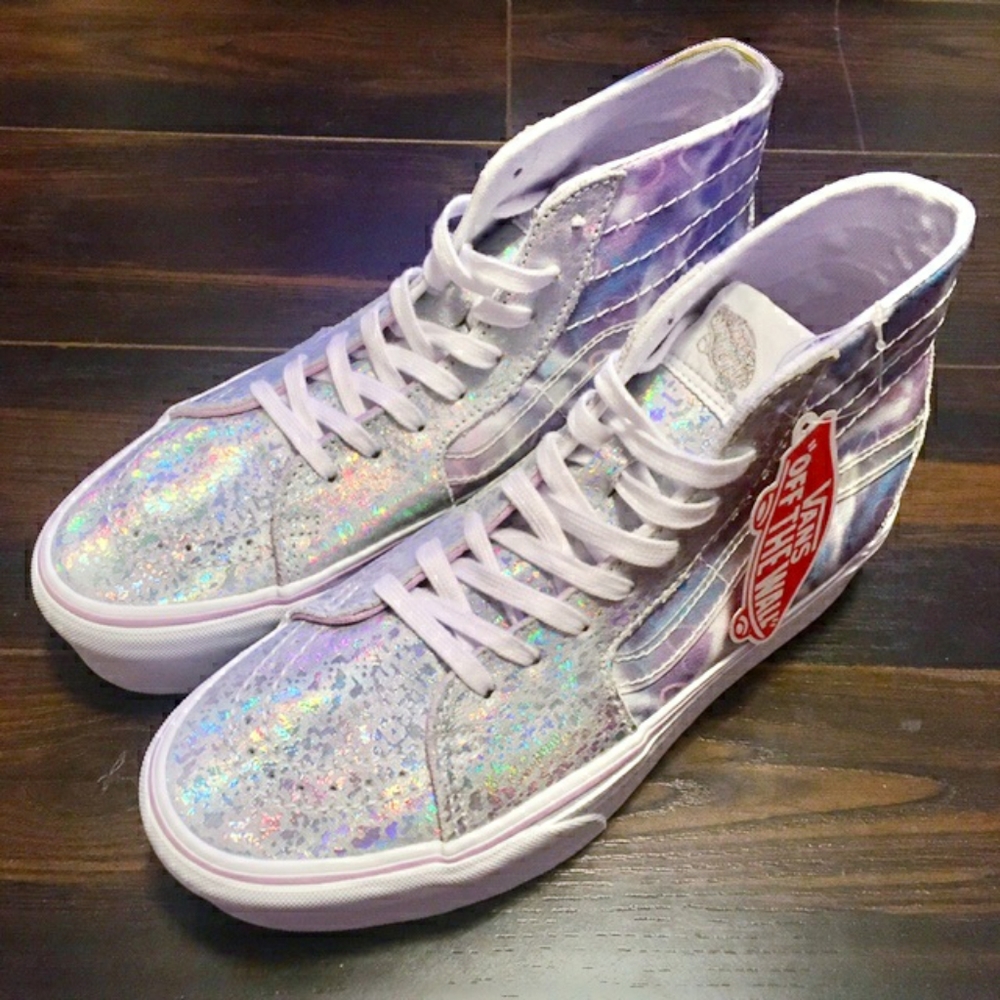 NWT! Vans Sk8-Hi Tapered High Top Shoes / Sneakers BUTTERFLY DREAMS HOLOGRAPHIC - Picture 3 of 12
